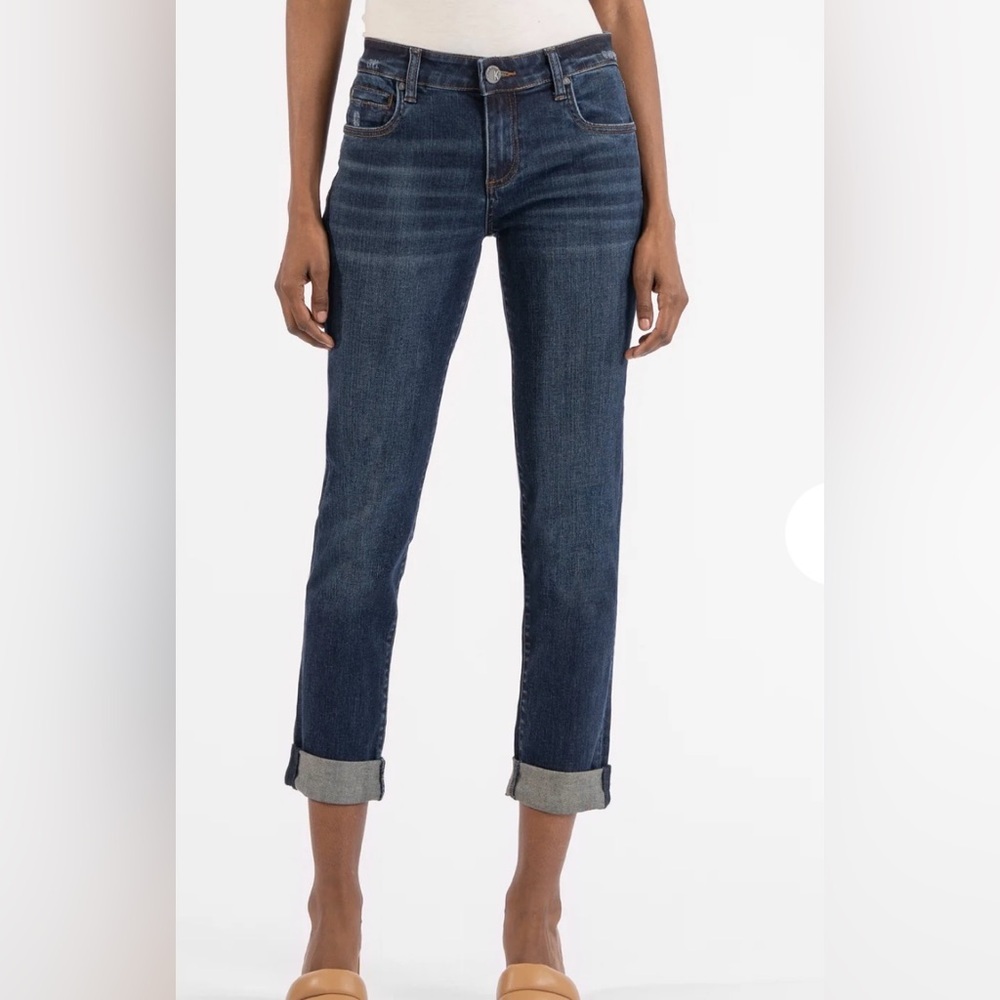 Kut From The Cloth Catherine Mid Rise Boyfriend Jeans in Medium Wash, Size 16